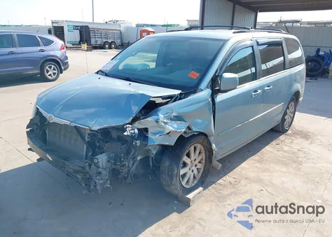2008 Chrysler Town & Country Touring from USA, damaged, VIN 2A8HR54P28R134919